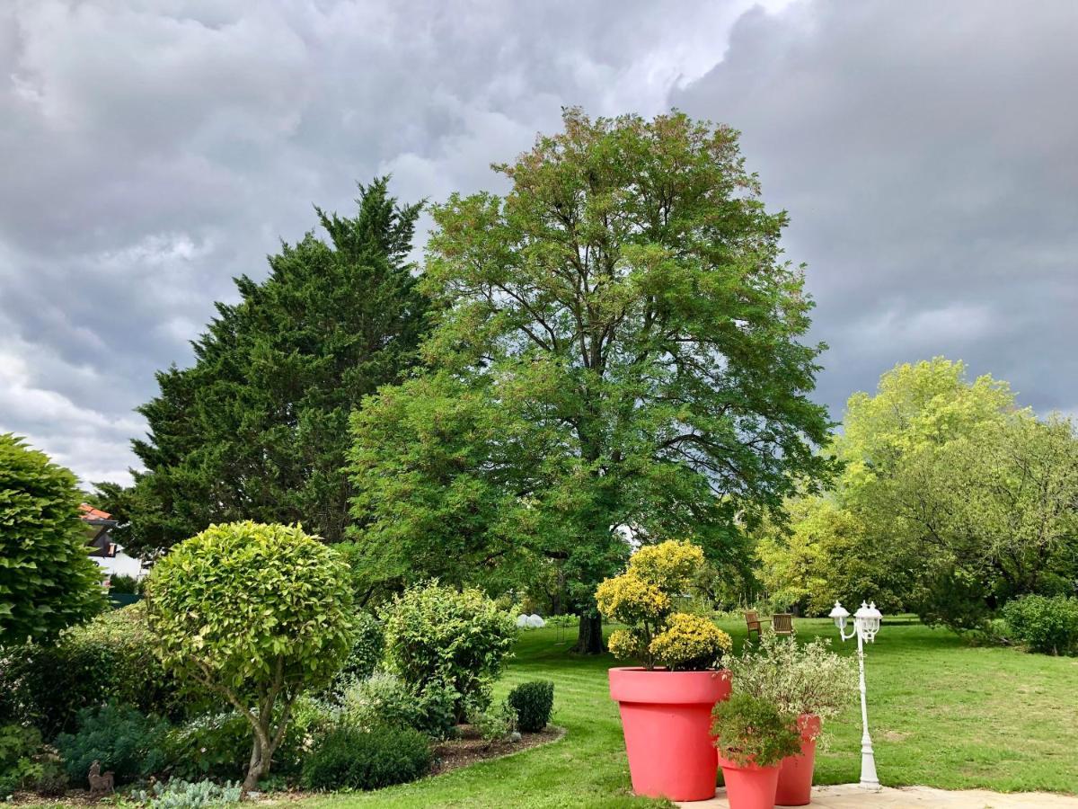 Bed and Breakfast Le Jardin De Fresnes Exterior foto